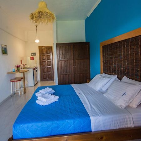 Villa Spyridoula Studios On The Beach Sidárion Extérieur photo