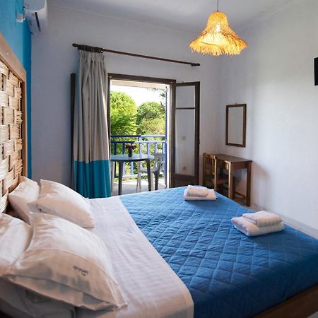 Villa Spyridoula Studios On The Beach Sidárion Extérieur photo