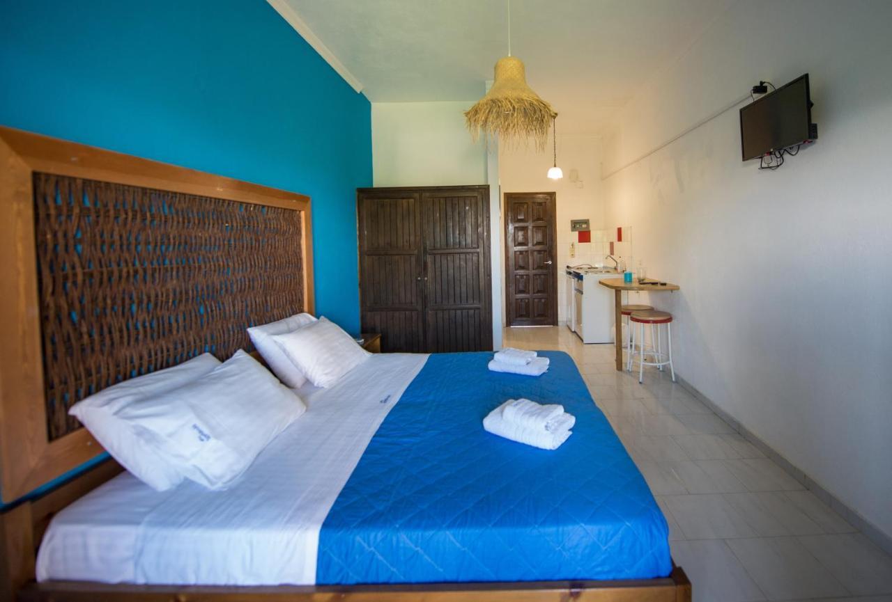 Villa Spyridoula Studios On The Beach Sidárion Extérieur photo