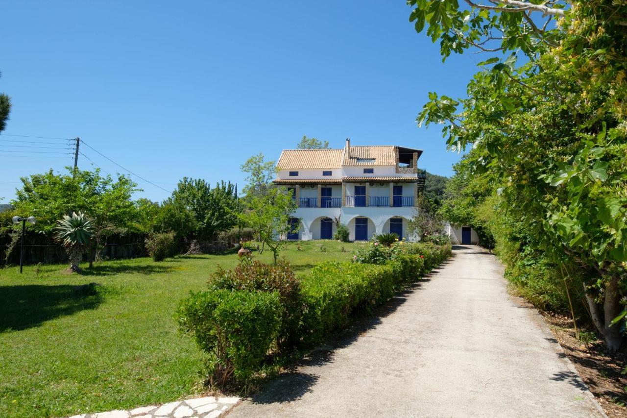 Villa Spyridoula Studios On The Beach Sidárion Extérieur photo