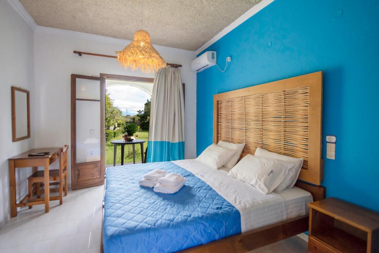 Villa Spyridoula Studios On The Beach Sidárion Extérieur photo