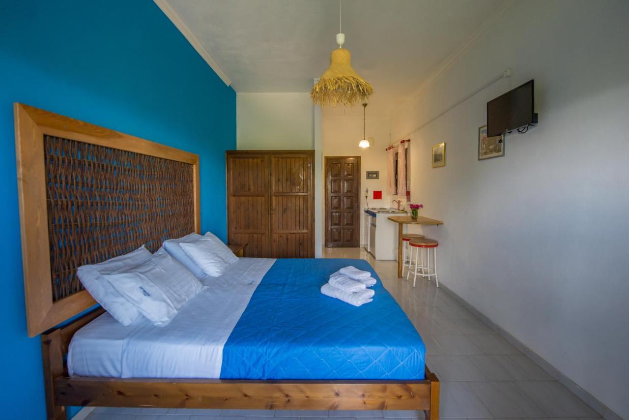 Villa Spyridoula Studios On The Beach Sidárion Extérieur photo