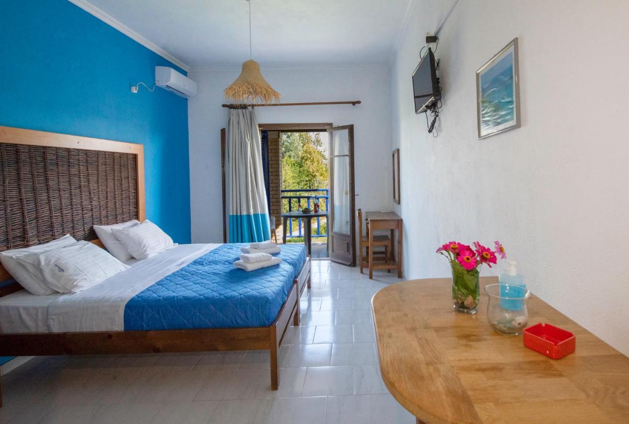 Villa Spyridoula Studios On The Beach Sidárion Extérieur photo